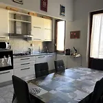 Tamburello House Ferienhaus *