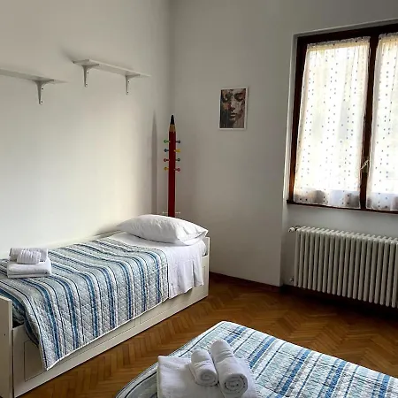 Tamburello House Nyaraló *